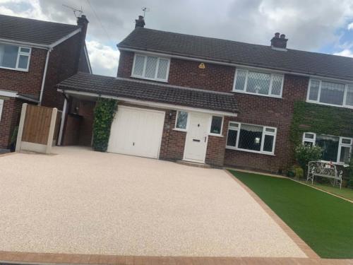 derby driveways rose hill